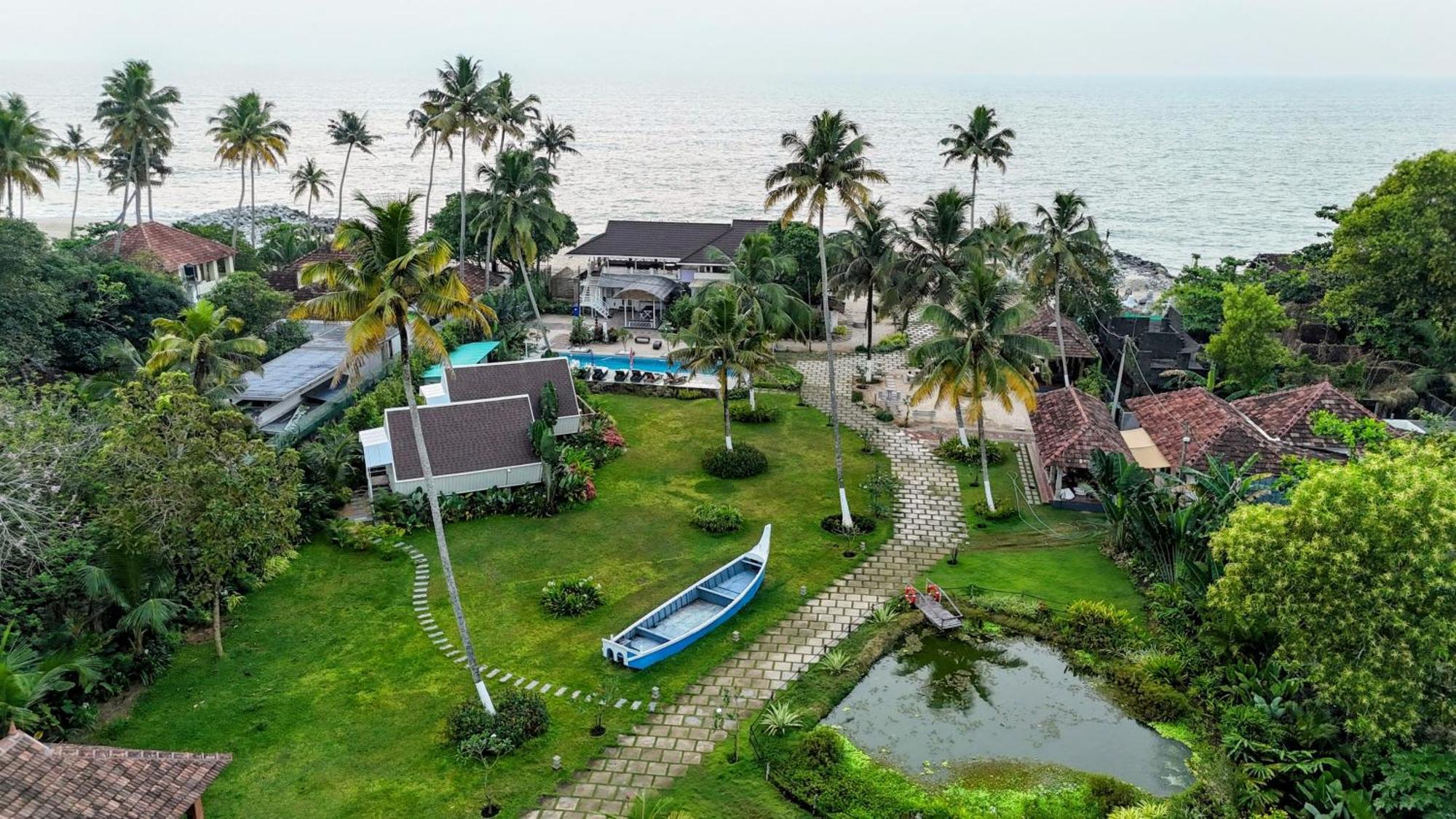 Ether Marari Beachfront Mararikulam Exterior foto