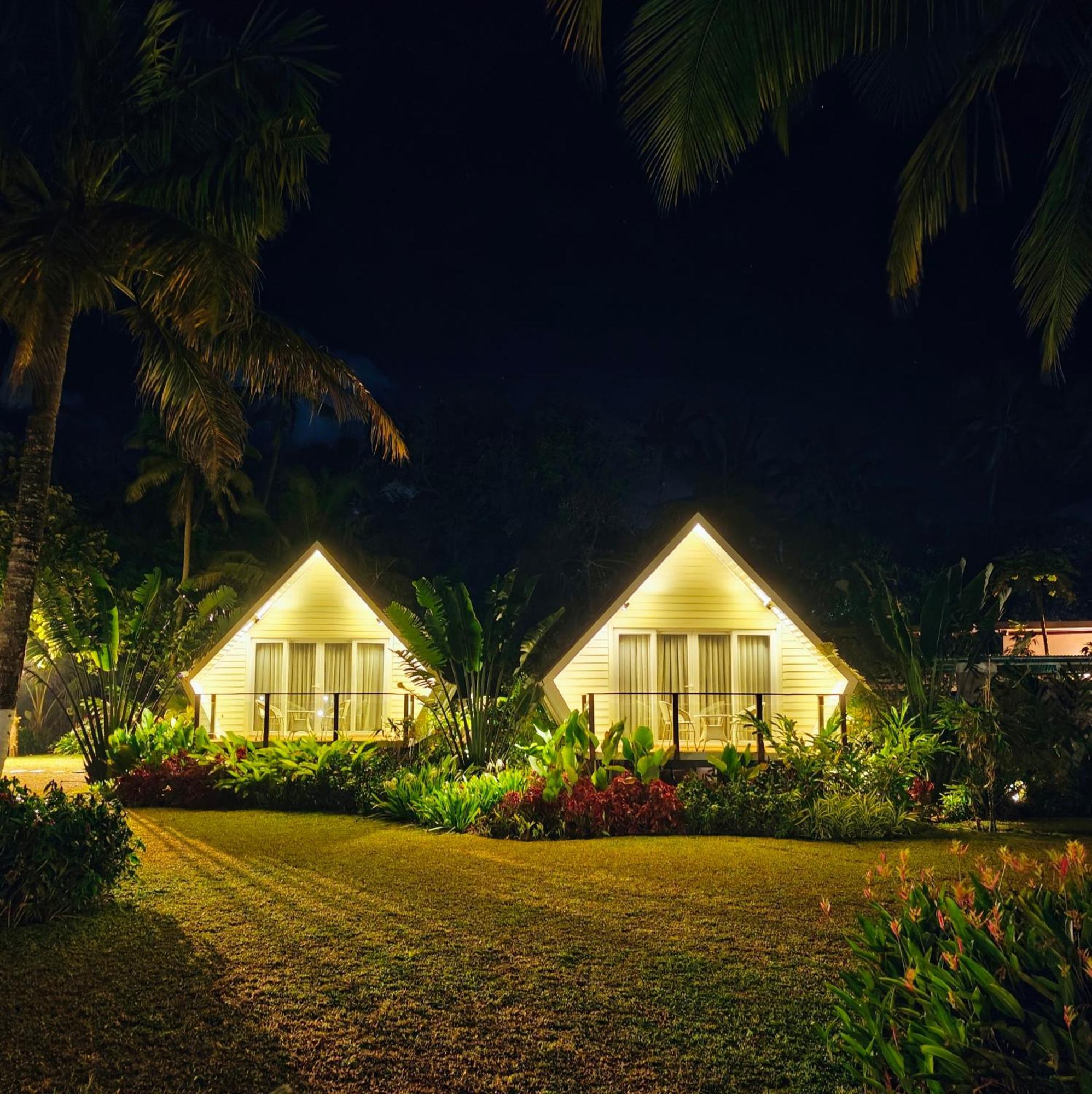 Ether Marari Beachfront Mararikulam Exterior foto