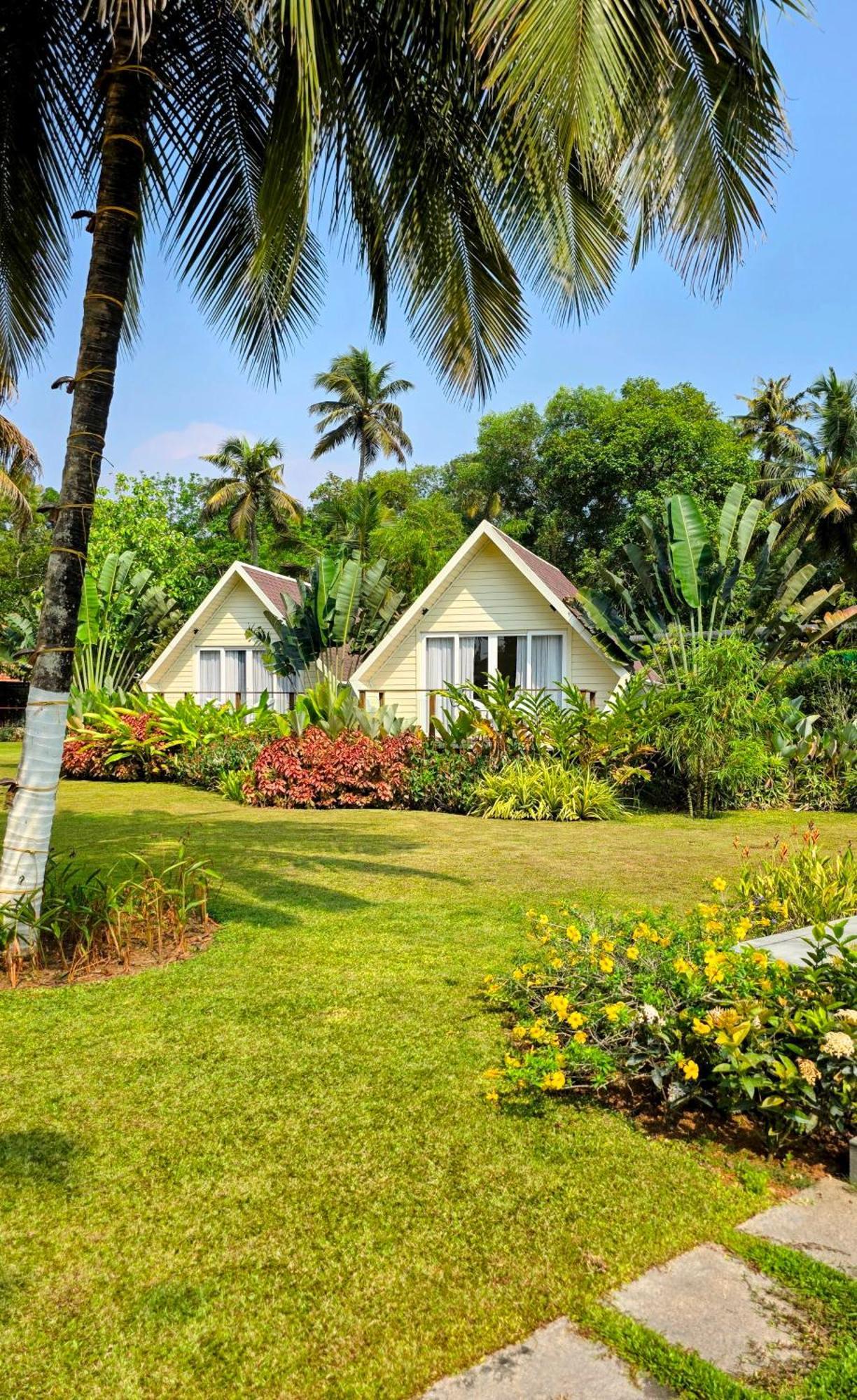 Ether Marari Beachfront Mararikulam Exterior foto