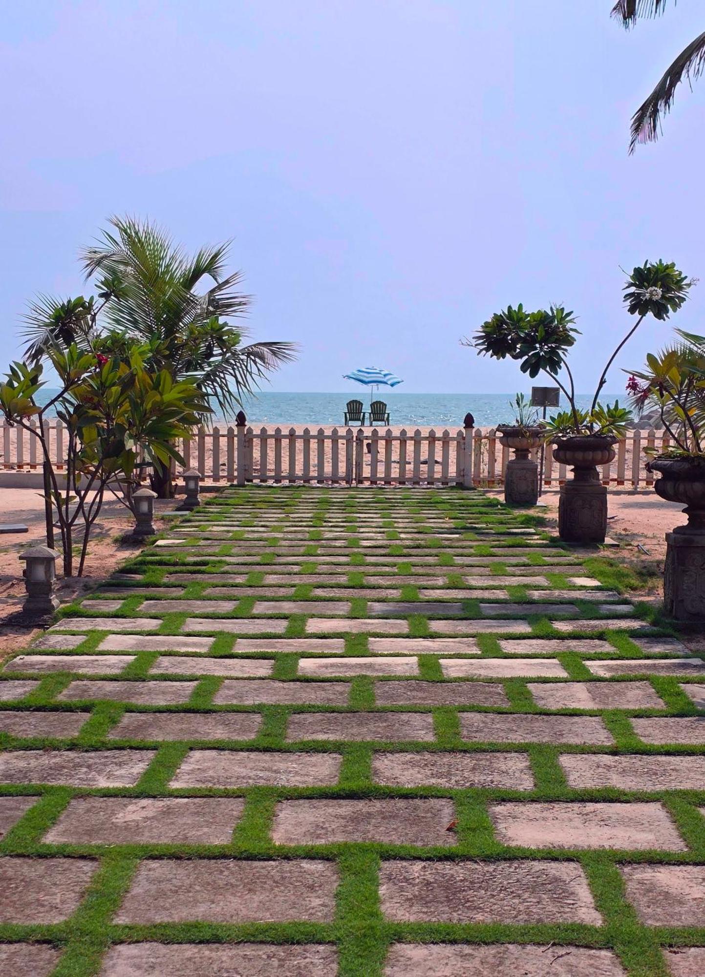 Ether Marari Beachfront Mararikulam Exterior foto
